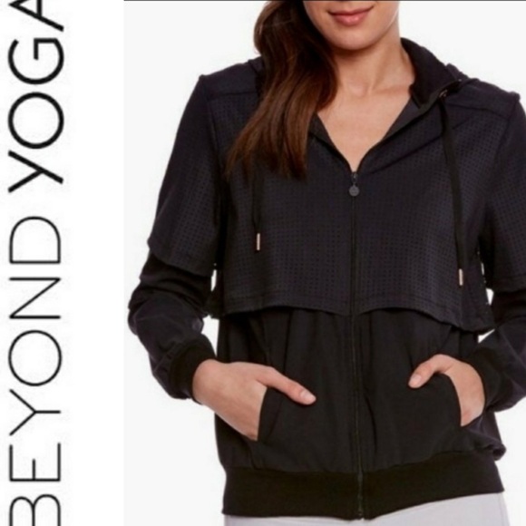 Beyond Yoga Black Picture Perforated After Workout Hooded Jacket Size Small - Picture 3 of 15